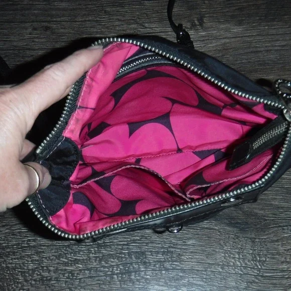 Marc By Marc Jacobs Black Nylon Crossbody Bag Purse Silver‎ Hardware - Picture 7 of 11